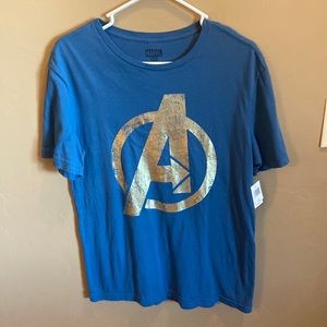 Disney California Adventure Avengers Tshirt Men small blue gold Captain America